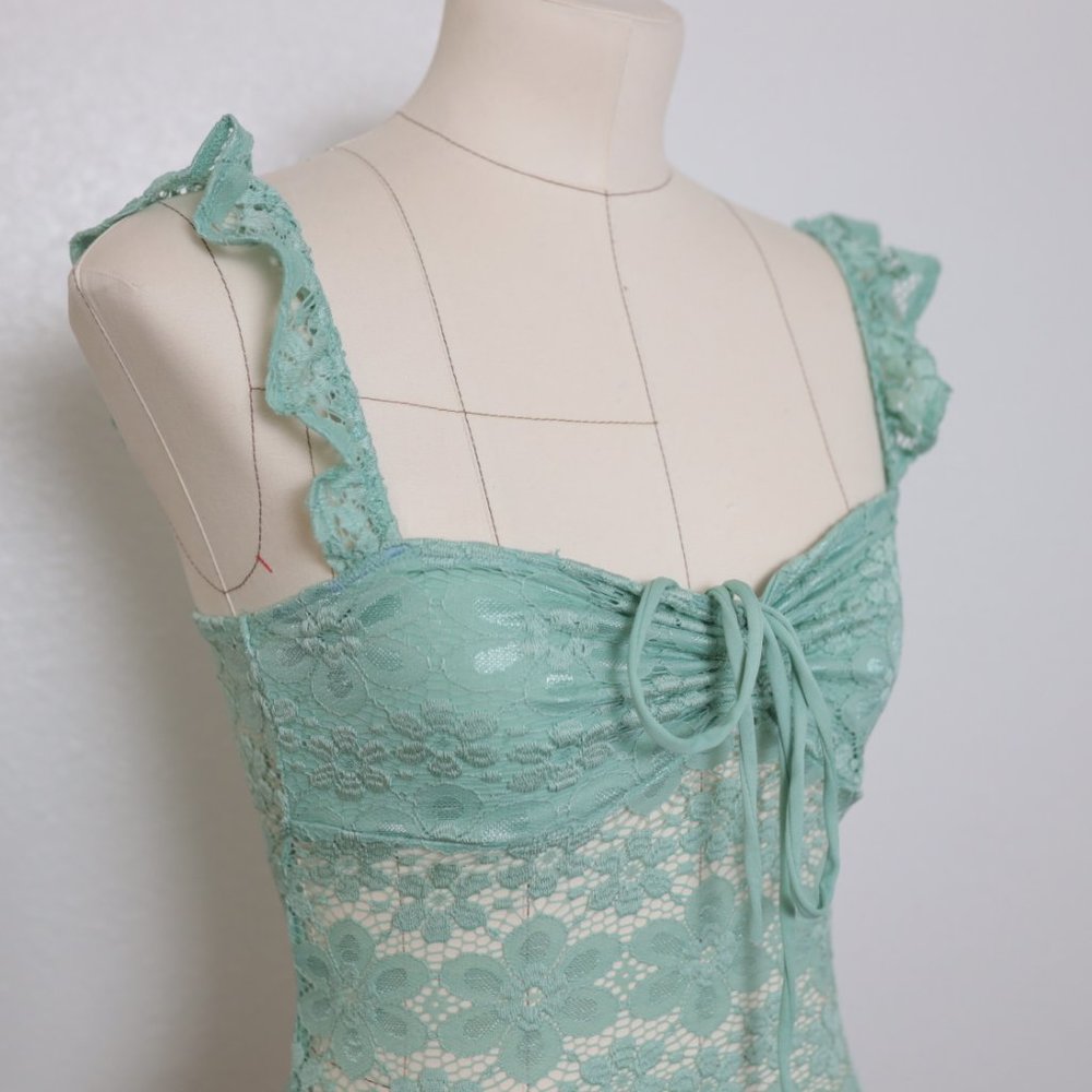 Lace Crop Top Green - Picture 3 of 4